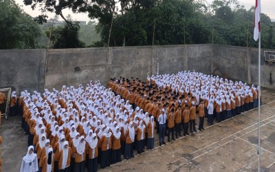 Apel Senin Pagi: Awali Pekan dengan Semangat, Disiplin, dan Inspirasi MAN 1 Kota Sukabumi