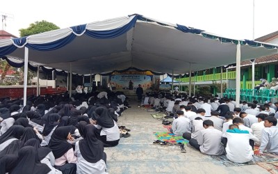 Semarak Maulid Nabi Muhammad SAW 1448 H, Civitas Akademika MAN 1 Kota Sukabumi Teladani Akhlak Rasulullah