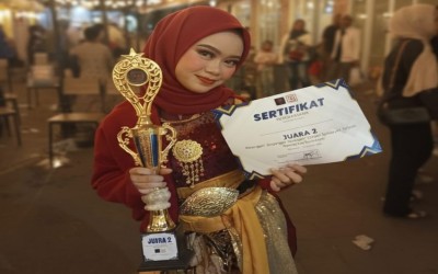 Gerak Indah Penuh Prestasi, Siswa MAN 1 Kota Sukabumi Berjaya di Pasanggiri Jaipongan Sukabumi Terbuka