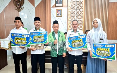 Tingkatkan Prestasi dan Sportivitas, Sertifikat Juara Porseni Madrasah Jabar 2026 Resmi Diserahkan