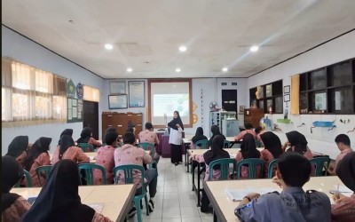 Doa & Harapan: 8 Guru MAN 1 Kota Sukabumi Menanti Kabar Kelulusan PPG 2025