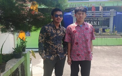 SMALLOW: Inovasi Bantal Pintar Siswa MAN 1 Kota Sukabumi Lolos Seleksi Proposal OMI 2025