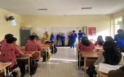 Generasi Melek Syariah: Siswa MAN 1 Kota Sukabumi Ikuti Sosialisasi Gerakan Literasi Syariah