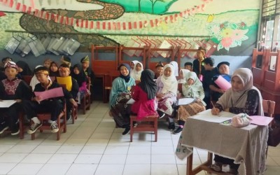 Dari Madrasah untuk Budaya: Dua Guru MAN 1 Kota Sukabumi Jadi Juri FTBI 2025