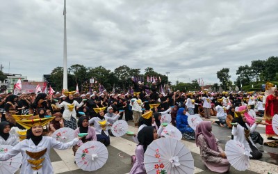 Memukau! Pramuka MAN 1 Kota Sukabumi Meriahkan HUT Pramuka ke-64 dengan Pagelaran Seni Tari Nusantara