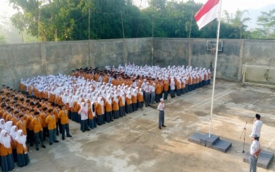 Semangat Baru Pasca Lebaran, MAN 1 Kota Sukabumi Gelar Apel Pagi Penuh Makna