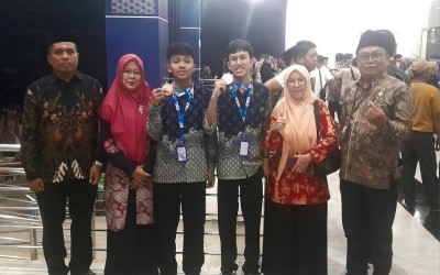 Prestasi Membanggakan: Siswa MAN 1 Kota Sukabumi Raih Medali Perak, Kemenag Kota Sukabumi Beri Apresiasi Langsung
