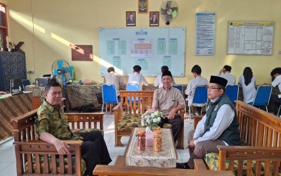 Pastikan ASAT Berjalan Optimal, Kasi Penmad Kemenag Kota Sukabumi Monitoring Hari Kedua di MAN 1 Kota Sukabumi