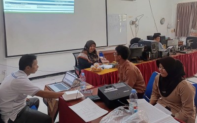 Guru BK MAN 1 Kota Sukabumi Dampingi Siswa Persiapan SNBP 2025 dalam Pemilihan Program Studi