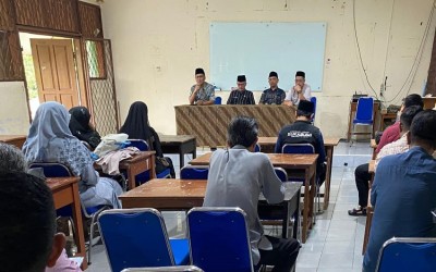 MAN 1 Kota Sukabumi Gelar Rapat Dinas Bulanan, Dilanjutkan Musafahah dan Buka Bersama