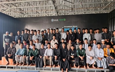 21 Siswa MAN 1 Kota Sukabumi Ikuti Mabit Malam Nuzulul Qur’an di Masjid Sejuta Pemuda