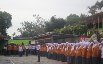 Upacara Bendera Perdana Tandai Dimulainya Semester Genap di MAN 1 Kota Sukabumi