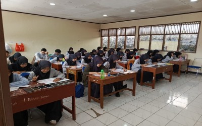 Menuju Kompetensi Global, MAN 1 Kota Sukabumi Gelar Tes TOEFL Prediction Bersama Education Service Foundation