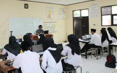 Muda, Berkarya, Mengabdi: CPNS MAN 1 Kota Sukabumi Tunjukkan Komitmen dalam Seminar Aktualisasi