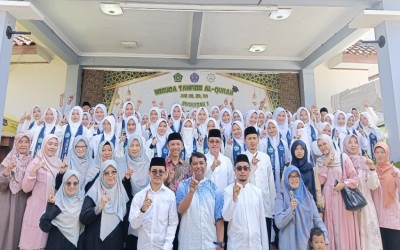 Mengukir Cahaya Al-Qur'an, MAN 1 Kota Sukabumi Resmi Wisuda 68 Hafidz-Hafidzah 3 Juz pada Momen 1 Muharam 1448 H
