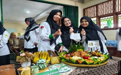 Kreativitas Berbuah Prestasi, MAN 1 Kota Sukabumi Raih Juara 3 Lomba Tumpeng HAB Kemenag ke-80