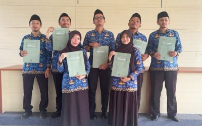 Tujuh ASN MAN 1 Kota Sukabumi Resmi Dilantik dalam Jabatan Fungsional, Perkuat Profesionalisme dan Kualitas Layanan Pendidikan