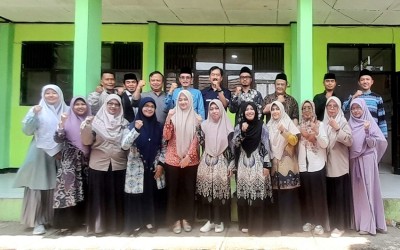 Bersama Menguatkan Profesionalisme Guru: MAN 1 Kota Sukabumi Tuan Rumah Bimtek Pelaporan PKG 2025