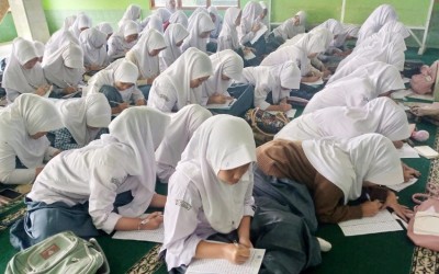 Suasana Kelas Kitab Kuning, MAN 1 Kota Sukabumi Mantapkan Tafaqquh Fiddin di Ramadhan 1447 H