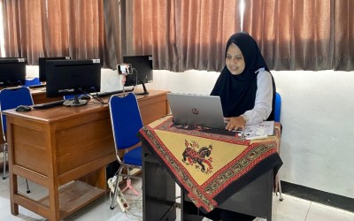 Delapan Guru MAN 1 Kota Sukabumi Ikuti Ujian Pengetahuan PPG Batch 4 Secara Virtual