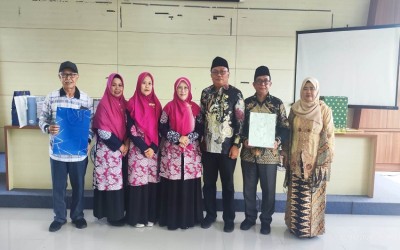 Dedikasi Tanpa Batas: MAN 1 Kota Sukabumi Hadiri Pelepasan Pegawai Purna Bakti