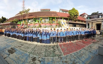 Meneladani Semangat Pahlawan, Membangun Generasi Tangguh: MAN 1 Kota Sukabumi Gelar Upacara Hari Pahlawan 2025