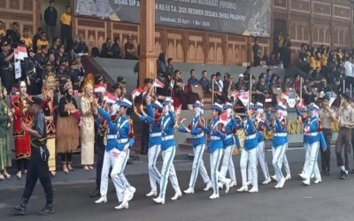 Tampil Penuh Semangat, Kontingen MAN 1 Kota Sukabumi Meriahkan Pembukaan Porismas 2026