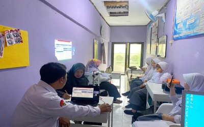 BK MAN 1 Kota Sukabumi Fasilitasi Pendampingan SNBP Via Zoom Meeting bagi Siswa Kelas XII