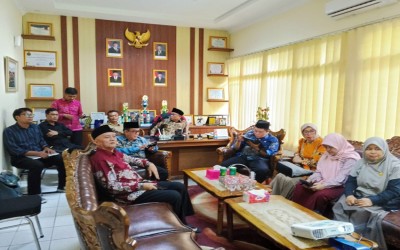 Perkuat Komitmen Reformasi Birokrasi, MAN 1 Kota Sukabumi Hadiri Rakor PMPZI 2025