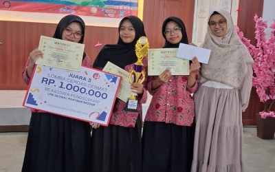 Prestasi Membanggakan, MAN 1 Kota Sukabumi Raih Juara 3 Lomba Cerdas Cermat Bunkasai ke-2