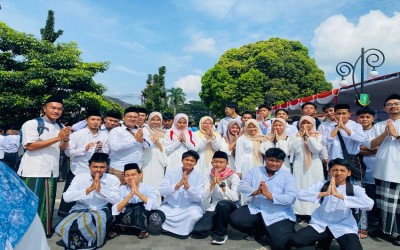 Santri Hebat, Indonesia Bermartabat: MAN 1 Kota Sukabumi Ikuti Apel Peringatan Hari Santri Nasional 2025 Tingkat Kota Sukabumi