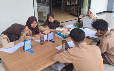 Menajamkan Nalar Ilmiah: Pendalaman Materi Biologi MAN 1 Kota Sukabumi Siapkan Siswa Hadapi Ajang Kompetisi