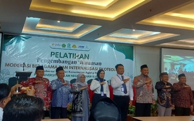 Menguatkan Moderasi, Merawat Bumi: Guru MAN 1 Kota Sukabumi Ikuti Pelatihan Nasional Kemenag RI 2025