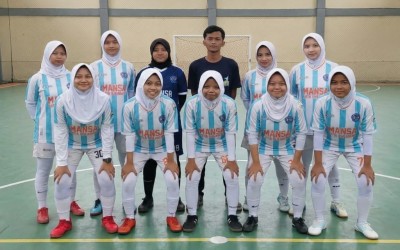 Bangun Kekompakan dan Mental Juara, Futsal Putri MAN 1 Kota Sukabumi Jalani Latihan Intensif