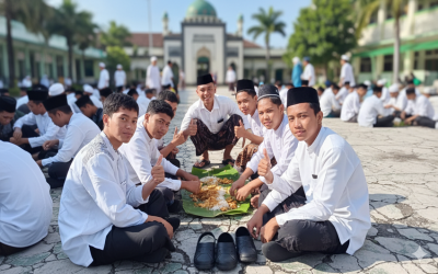 Kebersamaan yang Mengenyangkan Hati, Siswa MAN 1 Kota Sukabumi Rayakan Hari Santri Nasional dengan Botram Penuh Keakraban