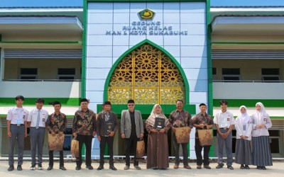 332 Siswa Lulus 100%, MAN 1 Kota Sukabumi Serahkan Kembali Amanah kepada Orang Tua
