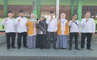 Dari Lapangan ke Panggung Kehormatan, Siswa MAN 1 Kota Sukabumi Torehkan Emas untuk Madrasah