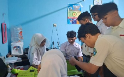 UKS Giat, Siswa Sehat, MAN 1 Kota Sukabumi Gelar Pemeriksaan Kesehatan Rutin Bulanan