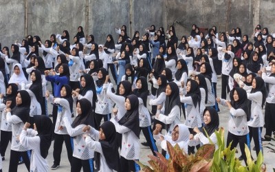 Rabu Penuh Energi: Senam Pagi Jadi Kunci Produktivitas Siswa MAN 1 Kota Sukabumi