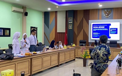 Matangkan Inovasi Nusa-Sense Menuju Puncak OMI Riset 2026, Delegasi MAN 1 Kota Sukabumi Ditempa di Kanwil Jabar