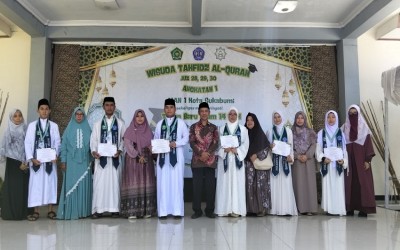 Mengukir Prestasi Bersama Al-Qur'an: Enam Siswa Terbaik Wisuda Tahfidz MAN 1 Kota Sukabumi 2026 Jadi Inspirasi Generasi Qurani