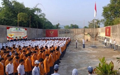 MAN 1 Kota Sukabumi Gelar Upacara Hari Lahir Pancasila 2026, Teguhkan Semangat Persatuan dan Kebhinekaan