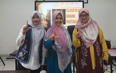 Tingkatkan Profesionalisme Layanan, MAN 1 Kota Sukabumi Ikuti Pelatihan Klasifikasi Buku