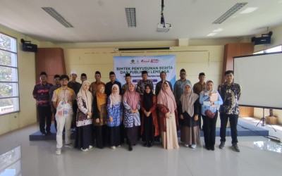 Staf Humas MAN 1 Kota Sukabumi Ikuti Bimtek Penyusunan Berita dan Publikasi Lembaga
