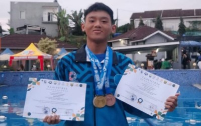 Prestasi Mengalir Deras: Muhammad Fadli Raih 2 Medali Perak di Kejuaraan Renang Jabar