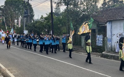 Marching Band MAN 1 Kota Sukabumi Meriahkan Carnaval Kebersamaan Yayasan Nurul Islam, Tebarkan Semangat Persaudaraan dan Kreativitas