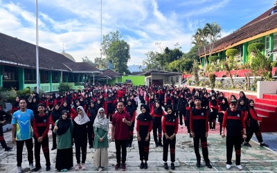 Tubuh Bugar, Belajar Fokus: Senam Pagi Jadi Budaya Positif MAN 1 Kota Sukabumi