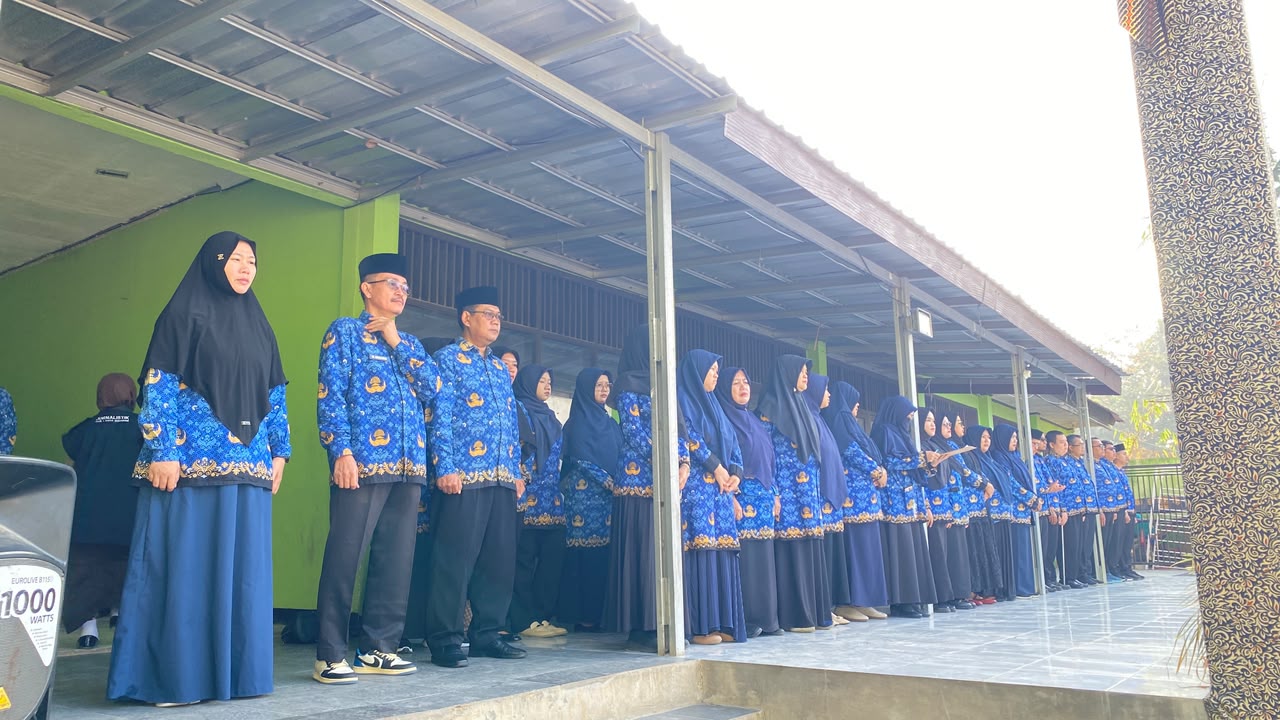 Foto Guru MAN 1 Kota Sukabumi